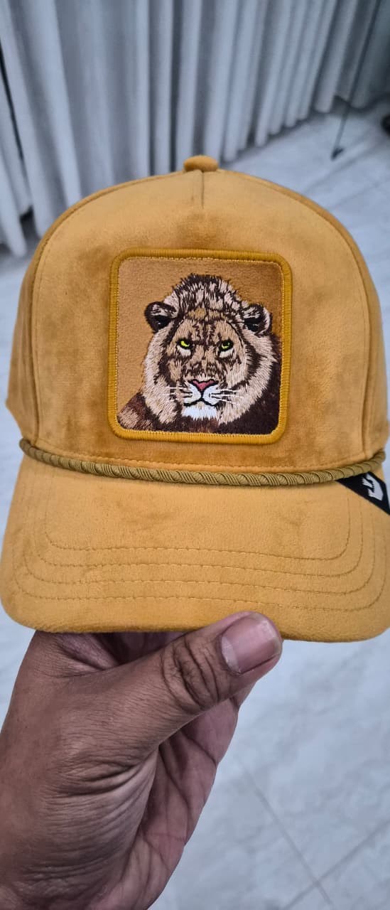 Topi Goorin Bros The Farm Lion Trucker Cap Premium Suede Mustard Unisex
