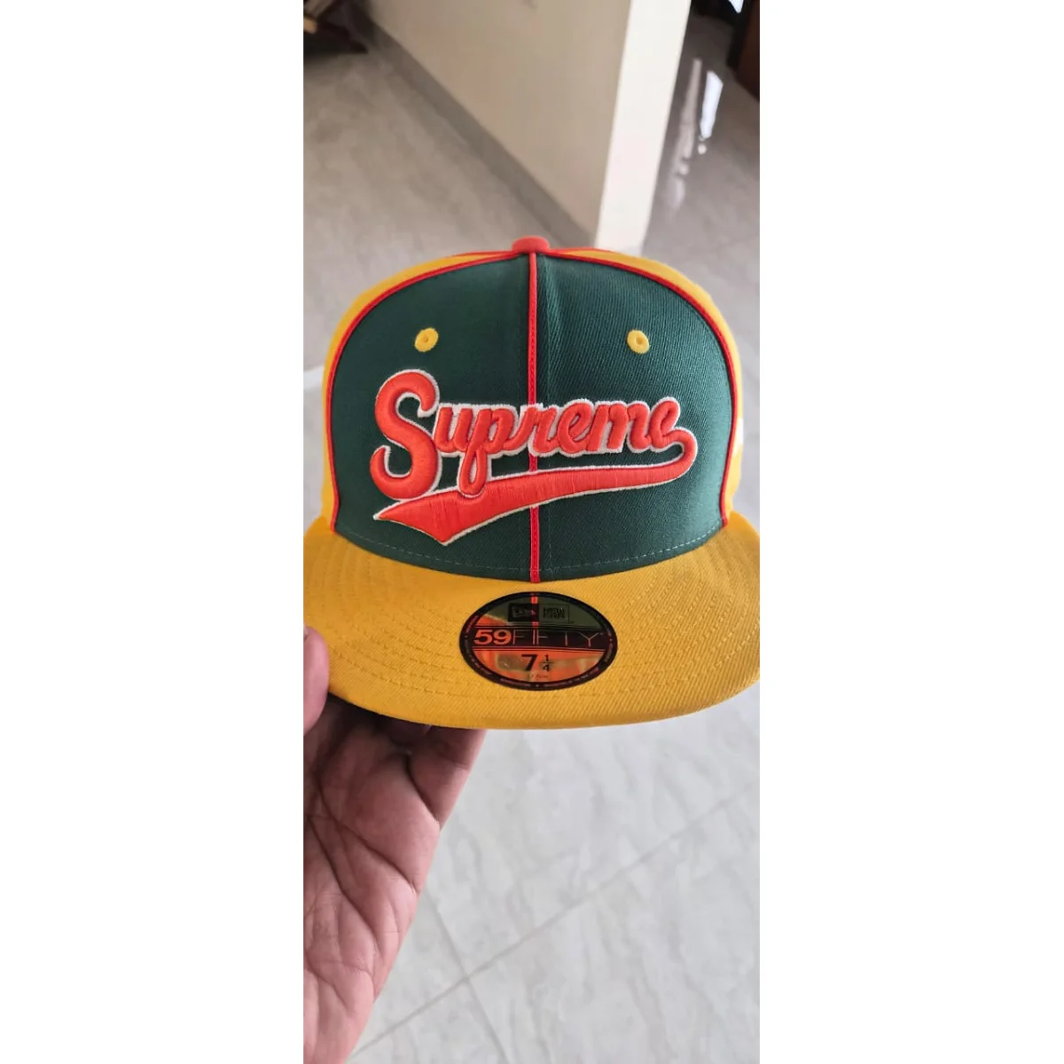 🔥 Supreme x New Era 59FIFTY Script Logo Fitted Cap Green/Yellow – Limited Edition